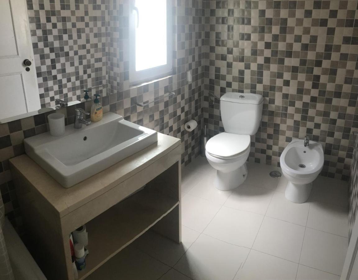 3 Bedroom Town House - Historic Centre Of Cascais. 100 Mts From The Beach And Centre Of カスカイス エクステリア 写真