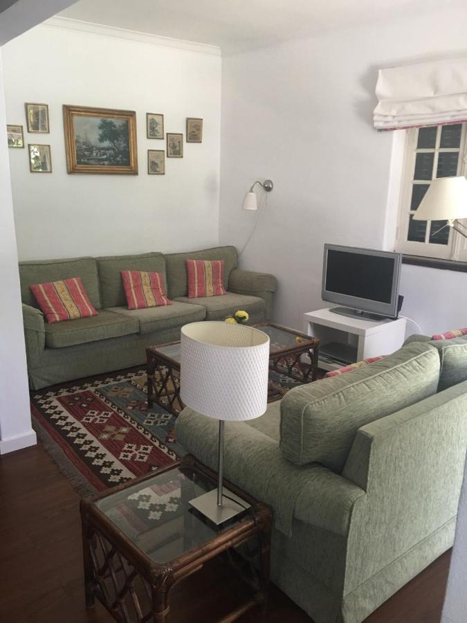 3 Bedroom Town House - Historic Centre Of Cascais. 100 Mts From The Beach And Centre Of カスカイス エクステリア 写真